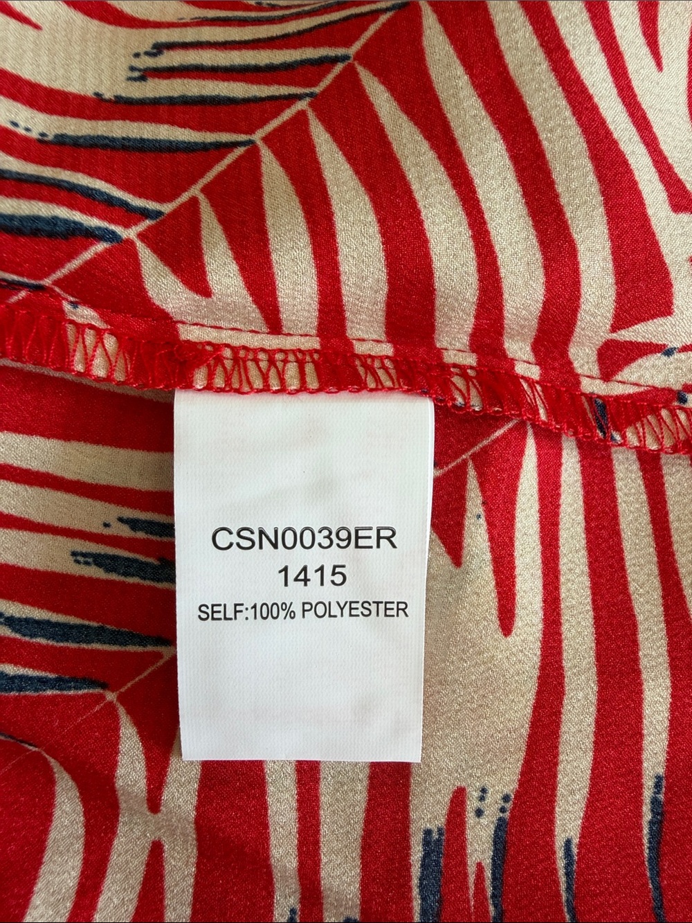 CUPSHE Red Palm Leaf Print Knot V Neck Dress size large - Picture 7 of 7